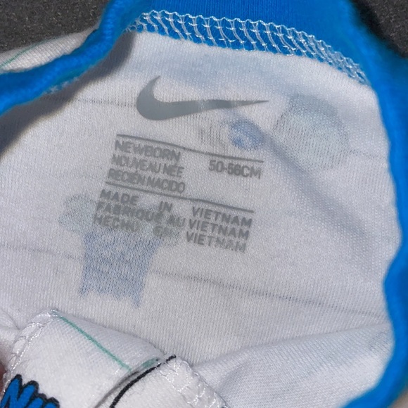 Newborn Nike Sleeper - Picture 3 of 3